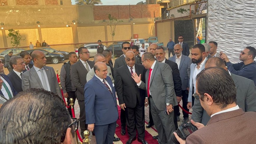 الاهال تشكر " الكومى " حلم النائب محمد الومى وأهل دائرة عين شمس تحول حقيقة افتتاح مأمورية الشهر العقاري والتوثيق بعين شمس