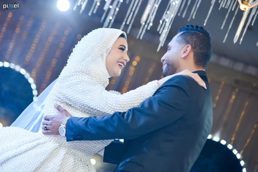 لاستاذ احمد سلما يحتفل بعقد قرأن جله مصطفي وأسرة عمل الجريدة تشارك لفرحه