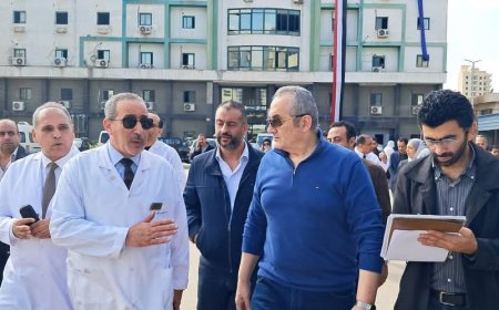 زيارة تفقدية لرئيس الهيئة بمستشفى دمنهور التعليمي البحيرة لتفقد مشريع التطوير الجاية بالمستشفى