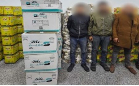 ضبط تشكيل عصابى تخصص نشاطه فى النصب والإحتيال على صحاب المصانع