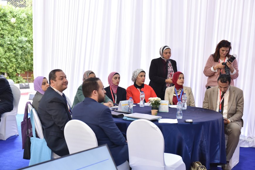 وير العمل في مؤتمر صحفي نظمته "العم الدولية " بالقاهرة :انضمام وزارة العمل إلى التحالف لعالمي للعدالة ااجتماعية" يتطابق مع أهداف "المبادات الرئاسية"