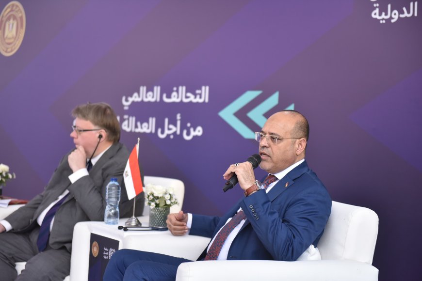 وير العمل في مؤتمر صحفي نظمته "العم الدولية " بالقاهرة :انضمام وزارة العمل إلى التحالف لعالمي للعدالة ااجتماعية" يتطابق مع أهداف "المبادات الرئاسية"