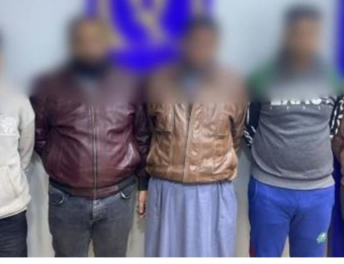 كشف ملابسات تداول مقطع فيدو يظهر خلاله قيام مجموعة من الأشخا بالتعدى على ممرض بإحدى المستشفيات بالقاهرة