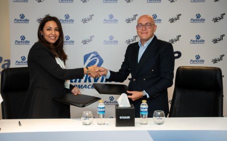 مؤسس الجود توقع بروتوكول تعاون مع "Parkville" للأدوية لتوزيع كراتين رمضان بالجه القبلي