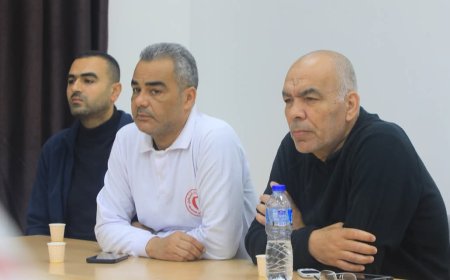 في لقاء مؤثر.. الخطيب يعزي عائلات شهداء الهلال الأحمر الفلسطيني ويؤكد مواصلة العمل القانوني