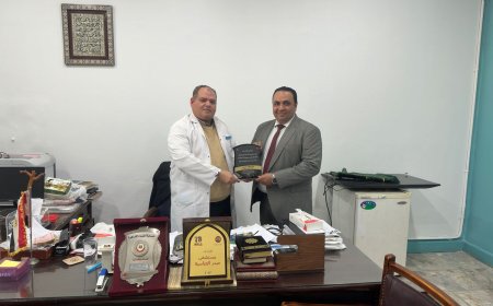 " مصطفى  مكى " يكرم  الطبيب  الإنسان "  الأستاذ الدكتور محمد عيد استشاري الصدر