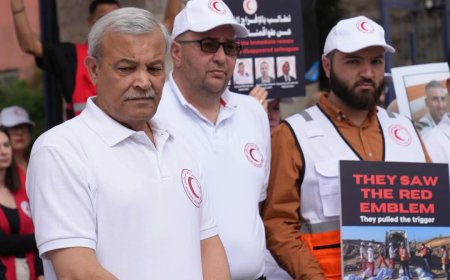 الهلال الأحمر الفلسطيني ينظم وقفات تضامنية موحدة للمطالبة بتحقيق دولي في جريمة استهداف مسعفيه في رفح