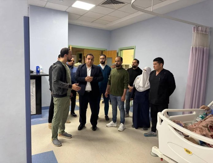 " الدكتور أحمد رزق "  بمرور مفاجئ على مستشفى بلطيم التخصصي للتأكد من حسن سير العمل وتلقي المرضى الرعاية الطبية الكاملة