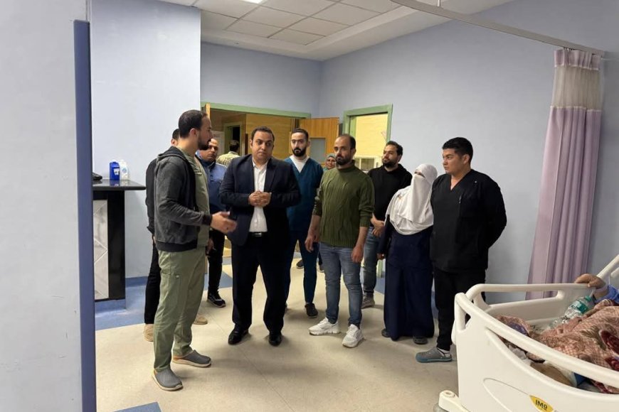 " الدكتور أحمد رزق "  بمرور مفاجئ على مستشفى بلطيم التخصصي للتأكد من حسن سير العمل وتلقي المرضى الرعاية الطبية الكاملة