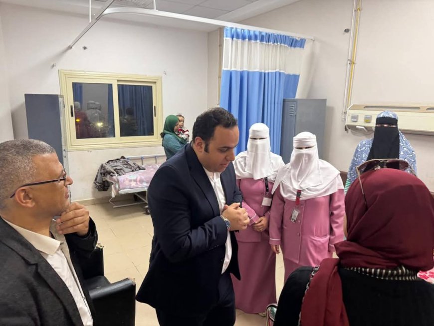 " الدكتور أحمد رزق "  بمرور مفاجئ على مستشفى بلطيم التخصصي للتأكد من حسن سير العمل وتلقي المرضى الرعاية الطبية الكاملة