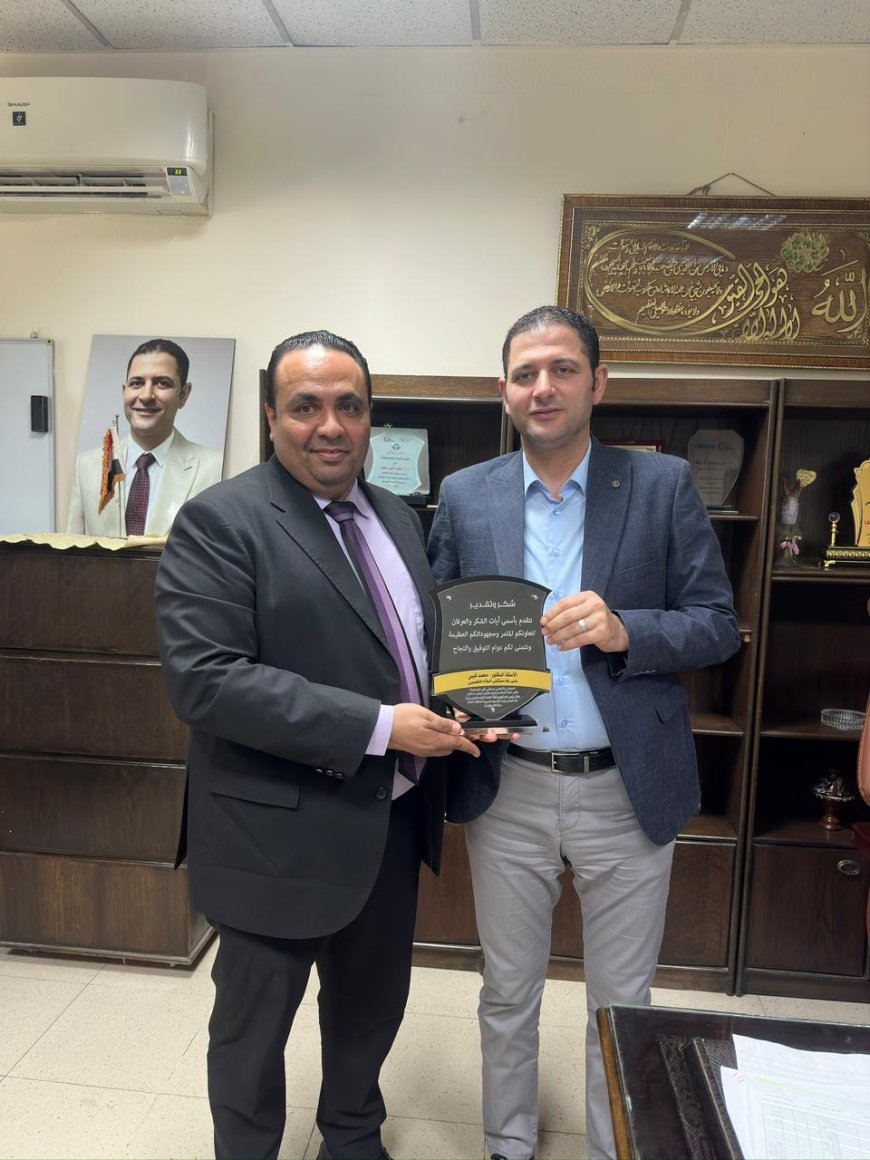 " مصطفى مكى " يكرم مدير مستشفى السلام التخصصي تتصدى المركز الأول بين المرضة المترددين