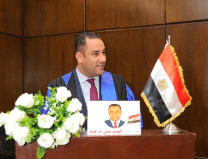 " حصل النائب احمد  على "  درجة الدكتوراة في العلوم السياسية بتقدير امتياز