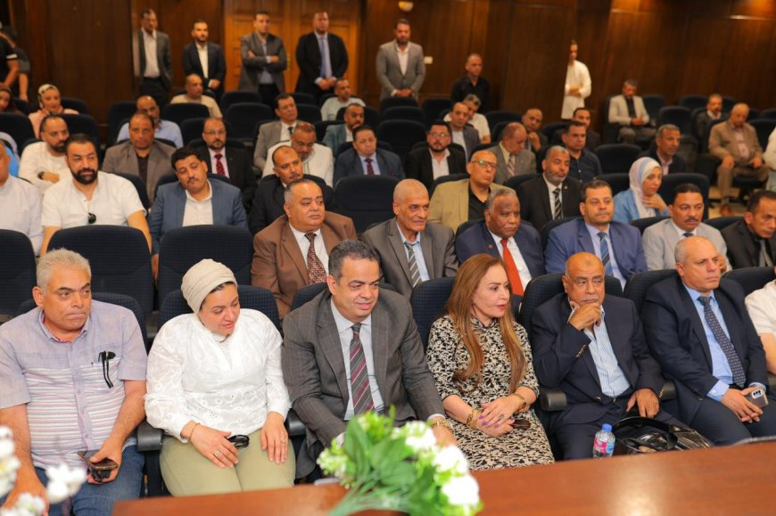 " حصل النائب احمد  على "  درجة الدكتوراة في العلوم السياسية بتقدير امتياز