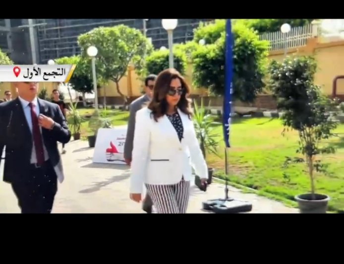 وزيرة التنمية المحلية تدلي بصوتها فى انتخابات مجلس الشيوخ بالتجمع الأول