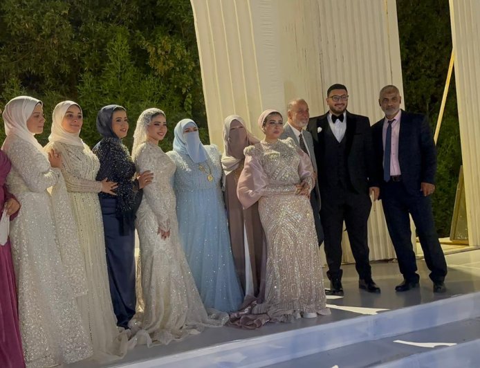 أسرة عمل الجريدة تشارك زفاف افراح عائلات آل الحاج أيمن عبدالرحيم شبانه  و آل الحاج امين الغامرى