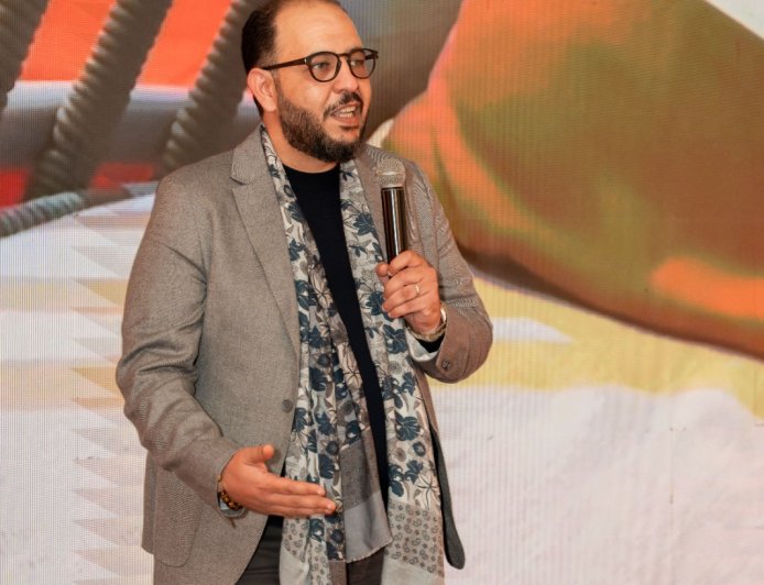 اسرة عائلات " المهندس المرحوم عبد الوهاب امين " تحتفل بعيد ميلاد الشقيق الأكبر للعائلة