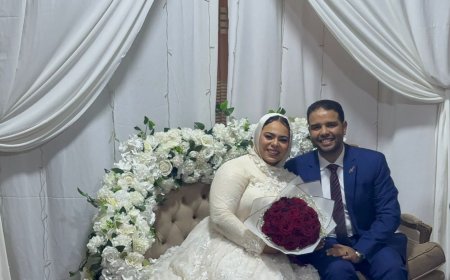 فرحة خطوبة تمتزج بالعرفان.. الدكتورة آية هشام صادق والأستاذ إسلام زايد