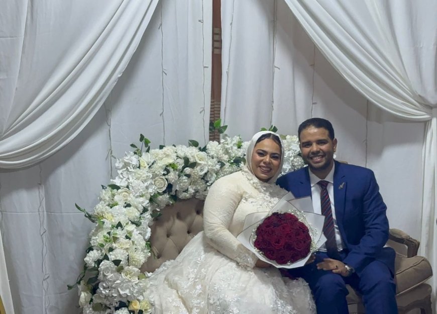 فرحة خطوبة تمتزج بالعرفان.. الدكتورة آية هشام صادق والأستاذ إسلام زايد