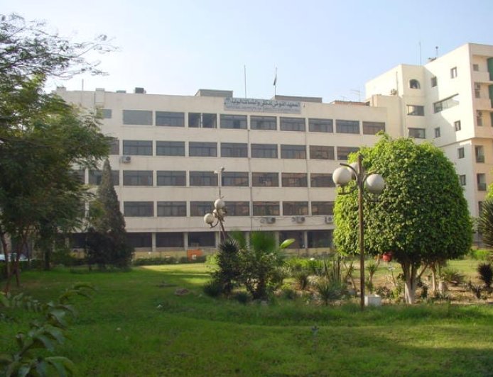 الإنسانية نهج ثابت داخل معهد الكُلى بتوجيهات الدكتور محمد صلاح