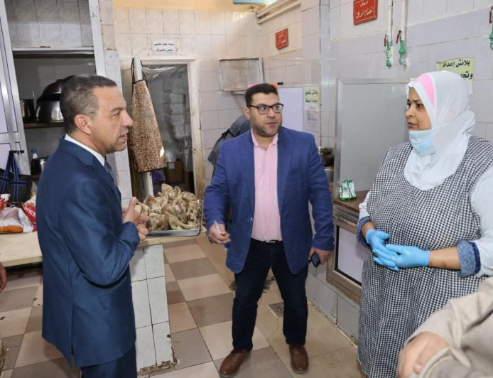 في أولى جولاته الميدانية.. محافظ المنوفية يفاجئ مستشفى بركة السبع المركزي ويحيل 17 من المتغيبين للتحقيق