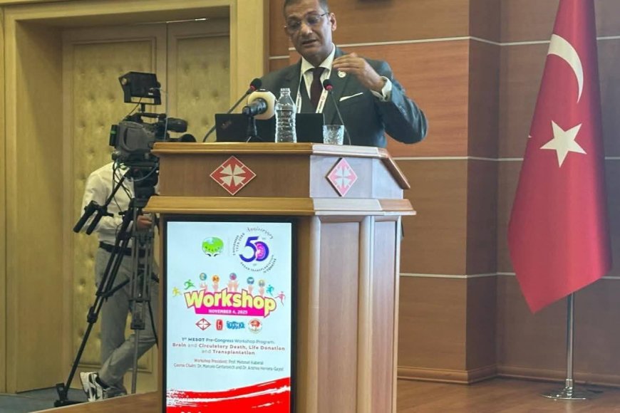 مصطفى مكي يهنئ الدكتور محمد صلاح بانتخابه رئيسًا لجمعية الشرق الأوسط لزراعة الأعضاء