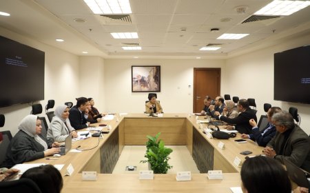 نائب وزير الصحة تعقد اجتماعًا مع اللجنة القومية لتأمين وسائل تنظيم الأسرة لتعزيز الإتاحة وزيادة معدلات الاستخدام