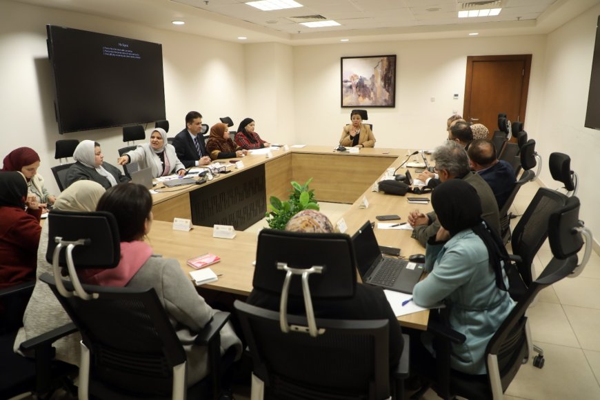 نائب وزير الصحة تعقد اجتماعًا مع اللجنة القومية لتأمين وسائل تنظيم الأسرة لتعزيز الإتاحة وزيادة معدلات الاستخدام