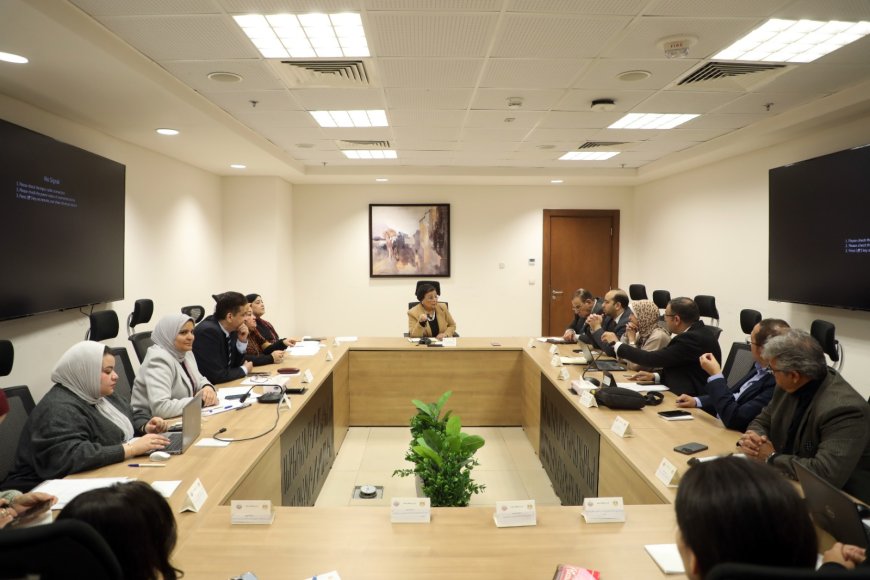 نائب وزير الصحة تعقد اجتماعًا مع اللجنة القومية لتأمين وسائل تنظيم الأسرة لتعزيز الإتاحة وزيادة معدلات الاستخدام