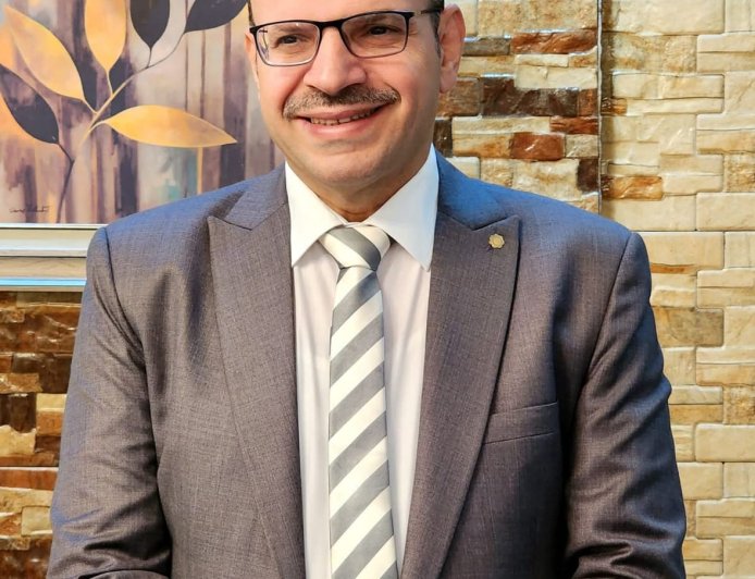 إنقاذ حياة في اللحظات الأخيرة بقيادة الدكتور السعيد شعبان رخا داخل المطرية التعليمي