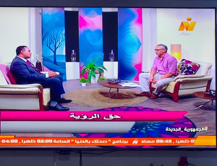 "لقاء ناري ينتظره الآلاف.. حامد مكي يجيب عن أسئلة الرؤية والاستضافة الأكثر جدلاً"