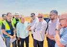 نائب وزيرة الإسكان للمرافق ونائب رئيس الهيئة لقطاع المرافق في زيارة تققدية لمشروعات البنية التحتية بمدينة العبور الجديدة